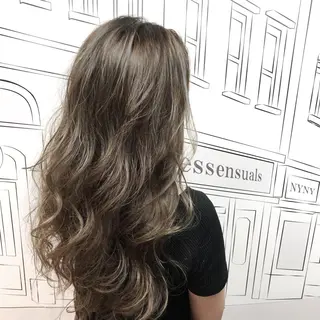 セミロング レイヤー⭐️カラー ⭐️平川雅史のヘアスタイル
