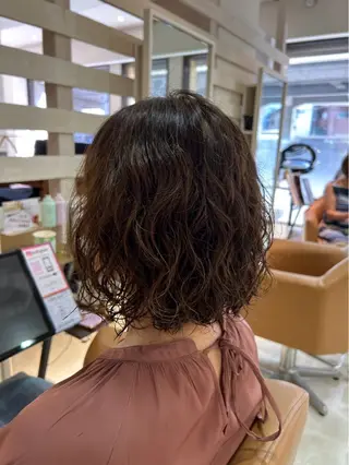 ミディアム パーマ ORO池田店　日向 春喜のヘアスタイル