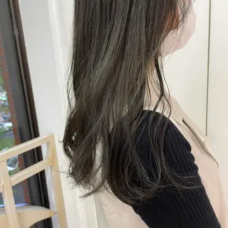ロング カラー TRENCH　相澤 果歩のヘアスタイル