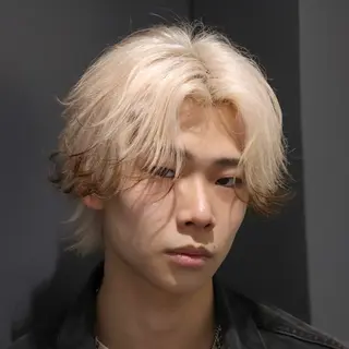 ミディアム カラー メンズ 渋谷のブリーチカラー シェフ🧑‍🍳蓮のヘアスタイル