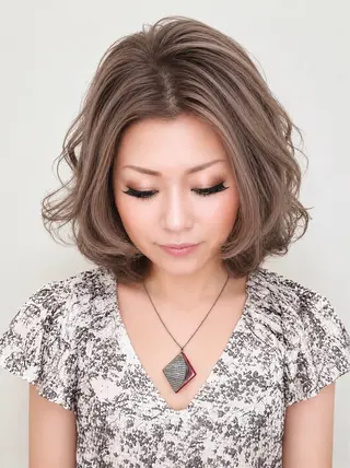 ショート カラー パーマ au栄矢場町 似合わせカットのヘアスタイル