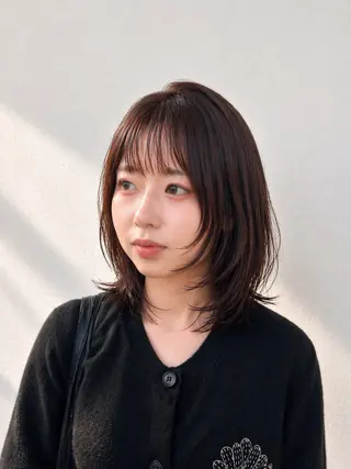 カラー 末廣 結音のヘアスタイル