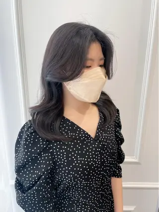 ミディアム カラー 韓国レイヤーカット/ ダブルカラーのヘアスタイル