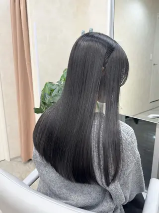 ロング 髪質改善 赤み消しカラー山本のヘアスタイル