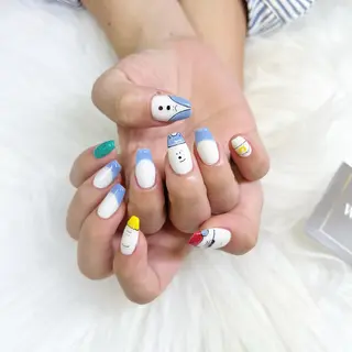 ネイル O. AKINAのネイルデザイン