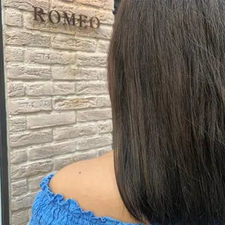 ミディアム カラー ，comma momoka🪄のヘアスタイル