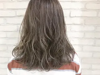 ミディアム カラー 横浜🍒ルーツカラー エクステ/RIEのヘアスタイル
