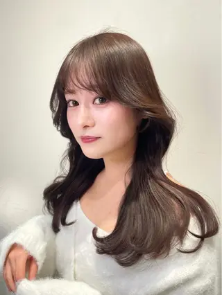 セミロング カラー ヘアアレンジ 🤎小顔レイヤー /ベージュ🤎友香のヘアスタイル