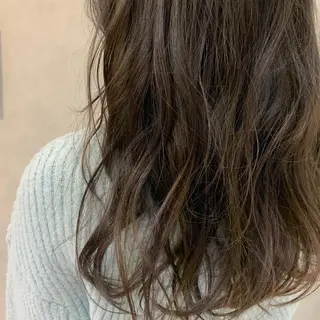 ロング カラー ︎︎🧸 ユリ ︎︎🧸のヘアスタイル