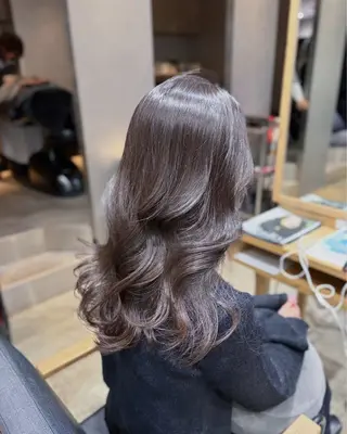 ミディアム 椋 愛穂のヘアスタイル