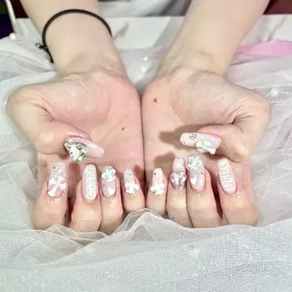 ネイル Jr.ネイリスト🤍 【Alissa】新栄のネイルデザイン