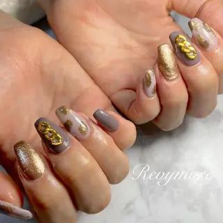 ミディアム ネイル nail salon Revymoreのネイルデザイン