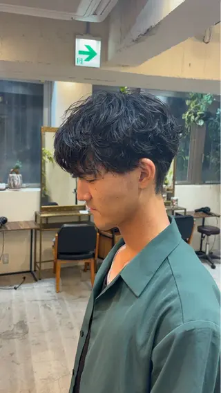 パーマ 小山 綾奈 ロングカットのヘアスタイル