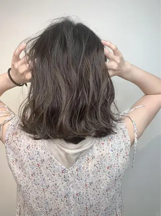 ミディアム カラー _WHITE+ 南海難波店のヘアスタイル