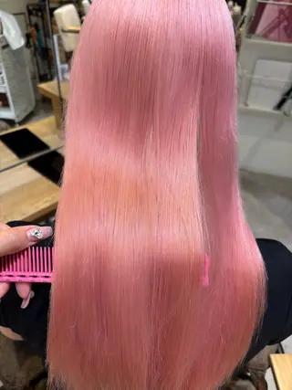 ロング カラー 肌に馴染むハイトーン /ミルクティーカラーのヘアスタイル