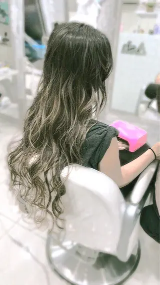 ロング カラー 田中 慎也のヘアスタイル