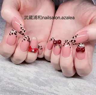 ネイル R inのネイルデザイン