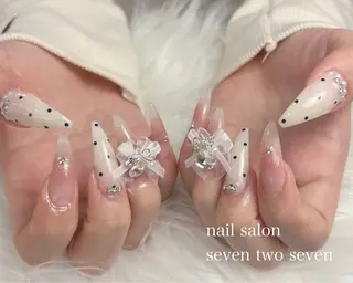 ネイル 727 nailのネイルデザイン