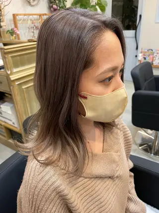 セミロング nowhere ノーウェアのヘアスタイル