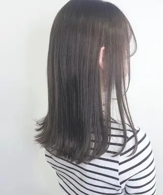 セミロング カラー ケアブリーチ 黒瀬有汰のヘアスタイル