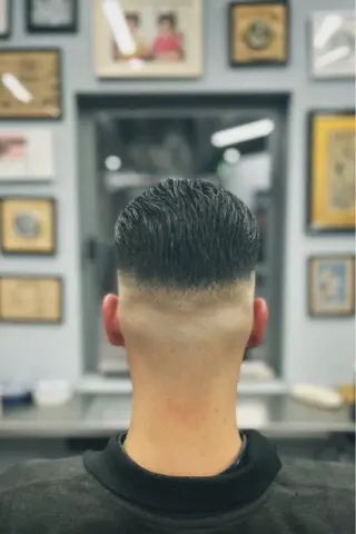 ショート メンズ 池袋メンズパーマ フェード純平のヘアスタイル