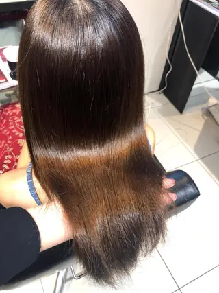 セミロング 🇰🇷韓国風艶髪✨ 髪質改善 倉岡しおんのヘアスタイル