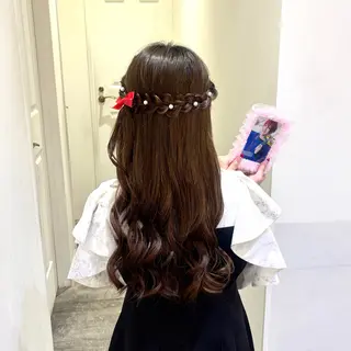 ヘアアレンジ 🇰🇷韓国レイヤー 多幸感メイク🤍のヘアスタイル