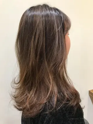 ミディアム カラー 🍋透け感カラー🍃 オリーブ🍐Kahoのヘアスタイル