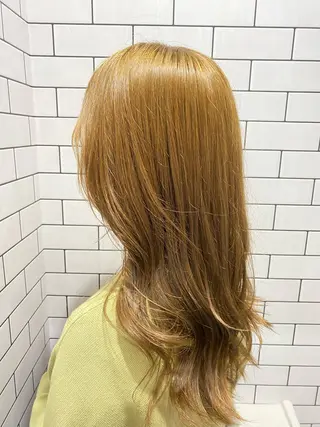 セミロング BOOLE所属・角田 亜美のヘアスタイル