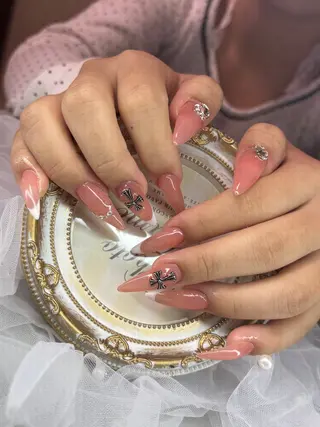 ネイル Mio Nail Salon所属・MIO Nailのネイルデザイン