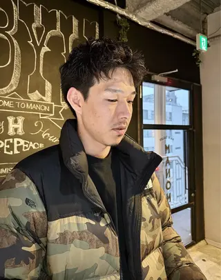 ショート メンズ 俵 知広のヘアスタイル