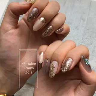 ネイル ネイルサロン Emmy  Zolaのネイルデザイン