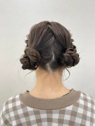 セミロング ヘアアレンジ CARELLY Rukaのマツエク・マツパデザイン