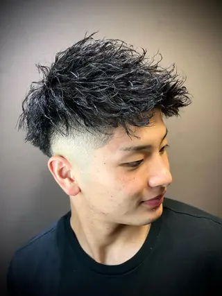 ショート パーマ 浅見 天翔のヘアスタイル