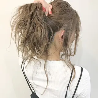 セミロング カラー ヘアアレンジ Mariana/ 鶴原-ハイライトのヘアスタイル