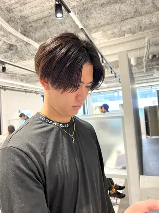 ショート カラー パーマ メンズ 関西センターパート メンズモデル募集のヘアスタイル