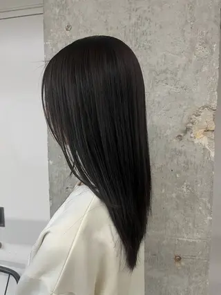 ロング 小長谷 夕菜のヘアスタイル