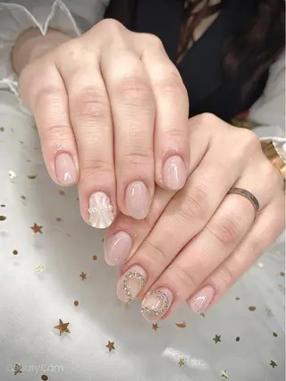 ネイル I-nailロング /ワンホン/キラキラのネイルデザイン