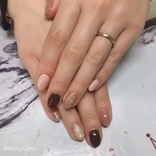 ネイル ガレンドウ 白澤 愛子のネイルデザイン