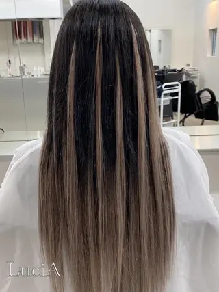 ロング カラー LuciA エクステカラーのヘアスタイル