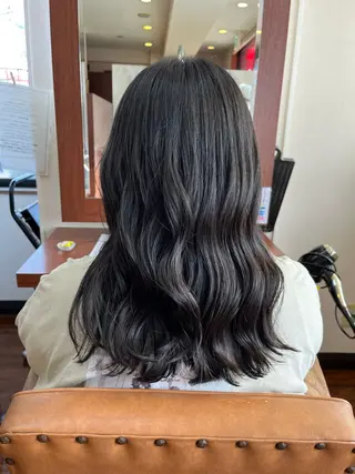 ロング 富田 響のヘアスタイル