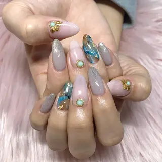 ネイル elu :nail&eyeのネイルデザイン