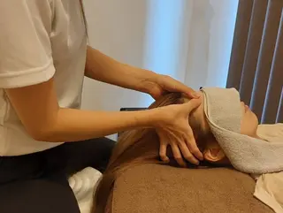 ドライヘッドスパ！ 首.肩.頭スッキリのエステ・リラクイメージ