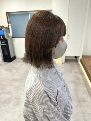 ショート 白髪ぼかしハイライト レイヤー川口 元気のヘアスタイル