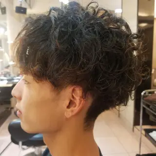 ミディアム パーマ メンズ 内村 純也のヘアスタイル