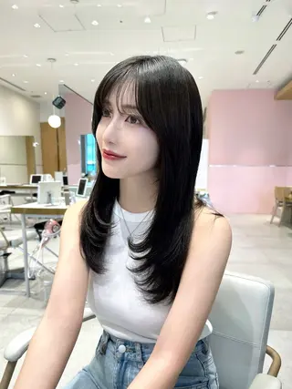 ロング カラー ヘアアレンジ 🤎小顔レイヤー /ベージュ🤎友香のヘアスタイル