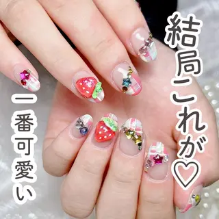 ネイル 源田 ゆり子のネイルデザイン