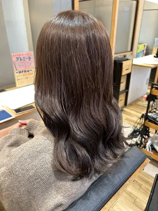 セミロング ゆうき あすかのヘアスタイル