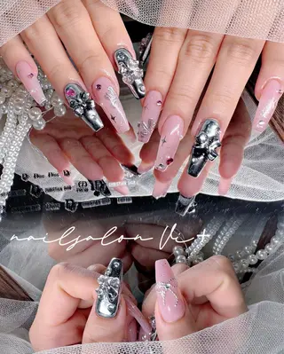 ネイル ✨Nailsalon Vi+✨のネイルデザイン