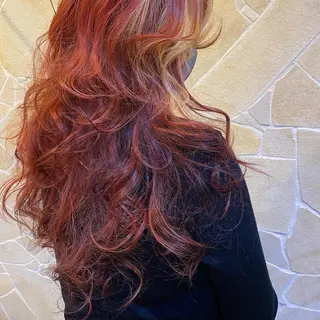 カラー and Artのヘアスタイル